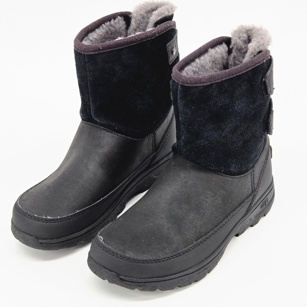 UGG Kids Butte II Waterproof Black Leather Suede Winter Boots 1012383K Size 2